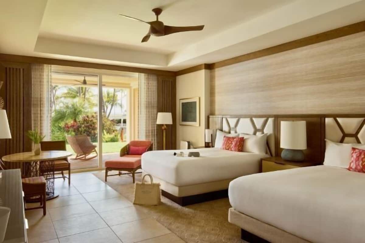 1 bedroom, premium bedding, in-room safe, desk