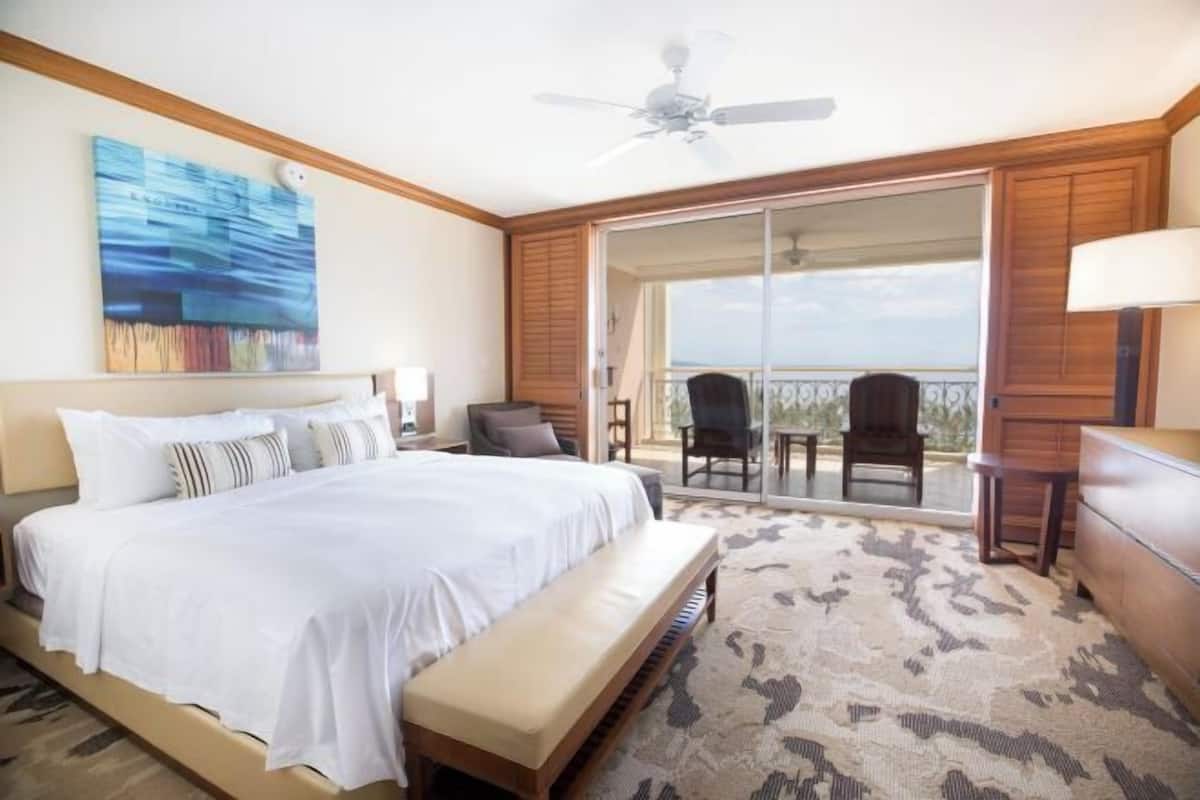 1 bedroom, premium bedding, in-room safe, desk