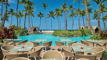 9 outdoor pools, pool cabanas (surcharge), pool loungers