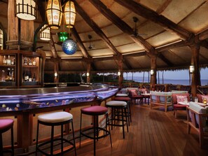 7 restaurants; breakfast, lunch and dinner served  - Grand Wailea Maui, A Waldorf Astoria Resort (Kihei)