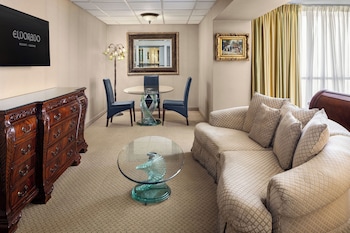 Studio Suite King Non-Smoking | Living area at Eldorado Resort Casino at THE ROW