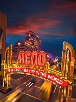 Exterior - Eldorado Reno – A Caesars Rewards Destination (Reno)