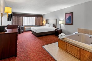 Suite, 1 kingsize bed, niet-roken | Een kluis op de kamer, een bureau, een laptopwerkplek