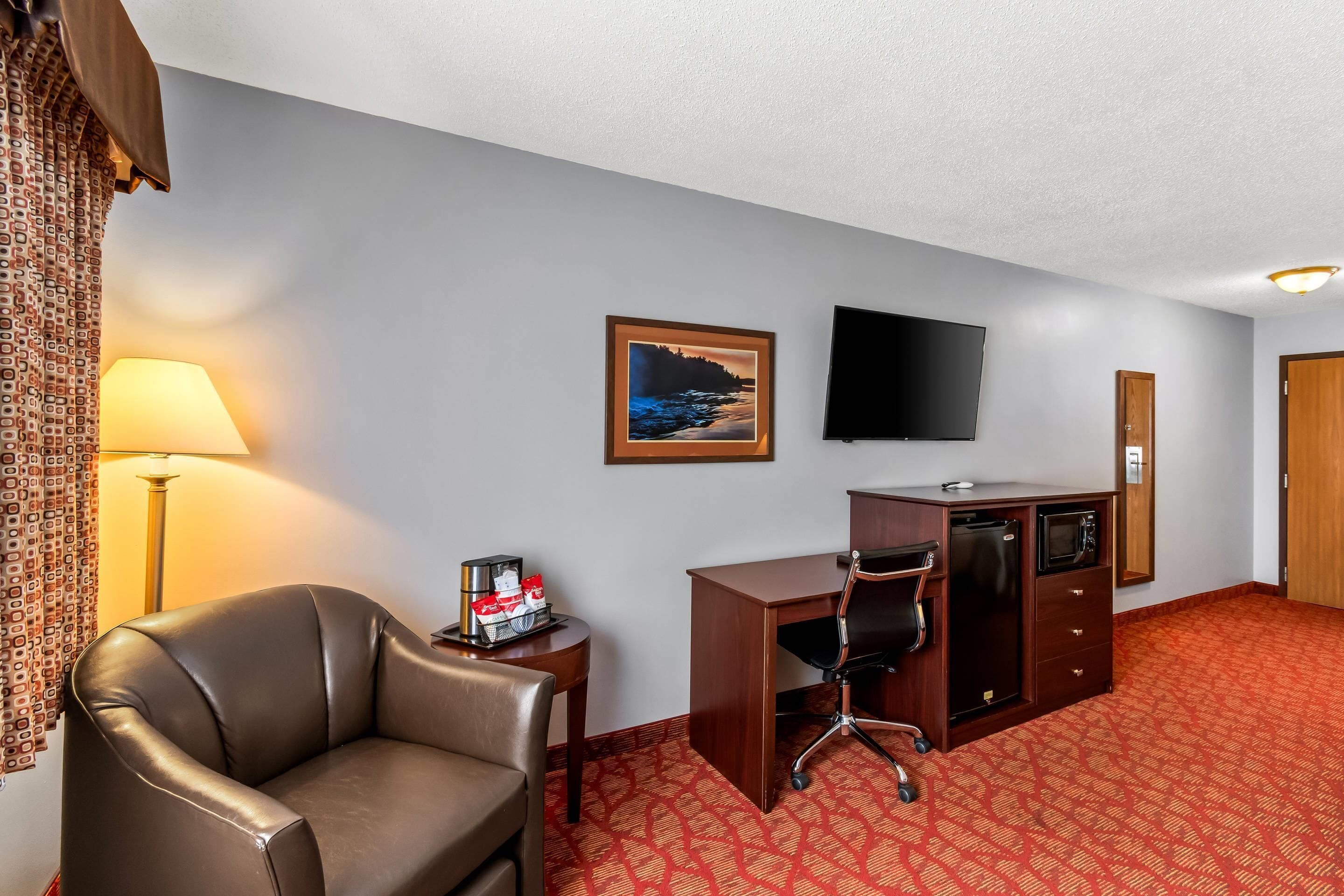 standard room, 1 queen bed with sofa bed, non smoking | in-room safe, desk, laptop workspace, blackout curtains