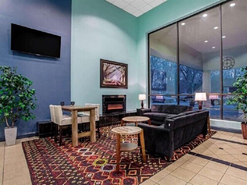 La Quinta Inn & Suites by Wyndham Armonk Westchester