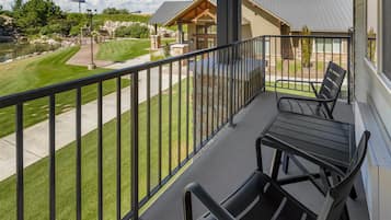 In-room safe, laptop workspace, iron/ironing board