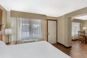 Suite, 1 King Bed, Non Smoking, Refrigerator & Microwave (Living Room;with Sofabed) | In-room safe, laptop workspace, iron/ironing board