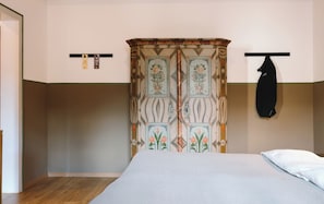 Literie hypoallergénique, minibar, coffres-forts dans les chambres