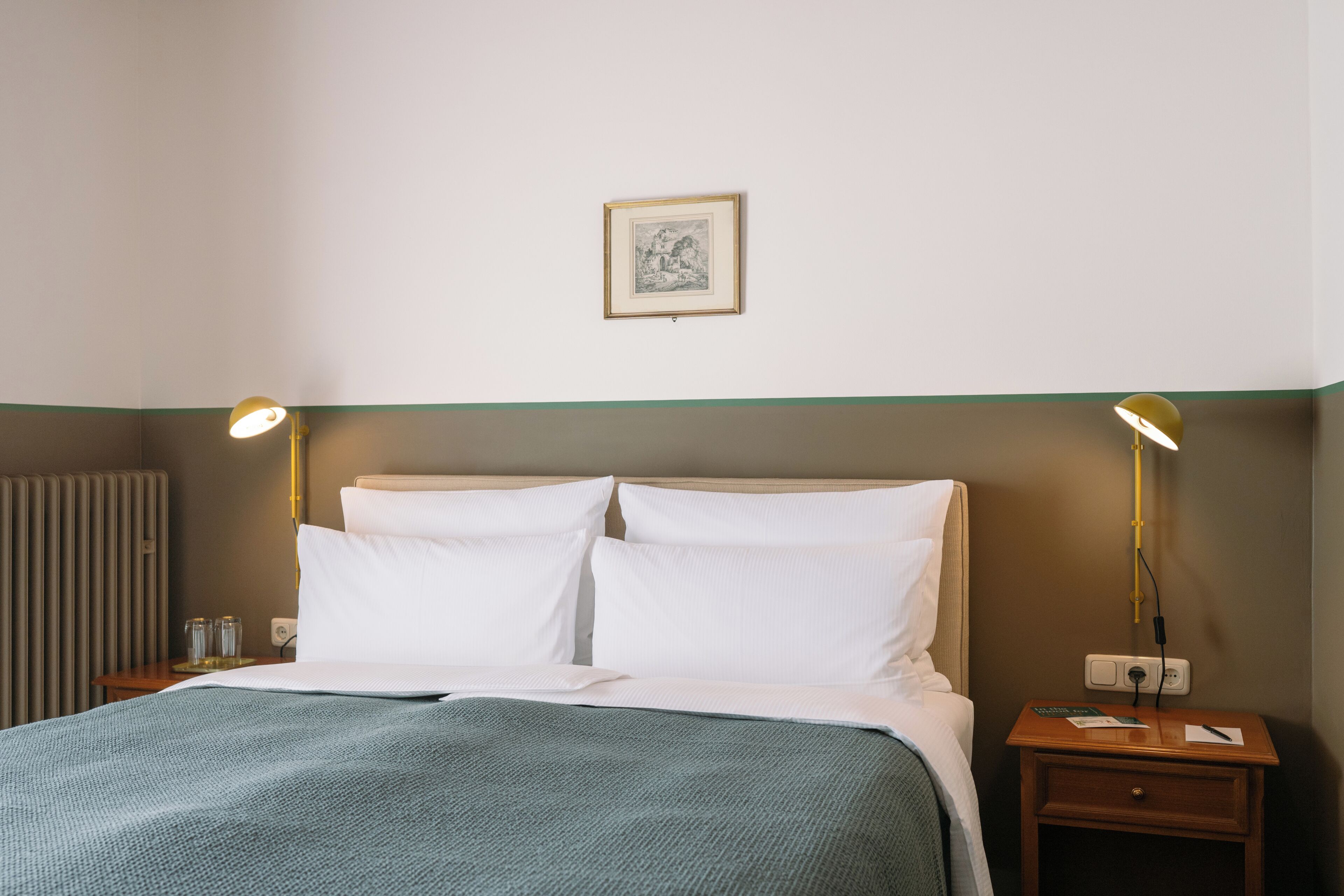 Kabinett | Hypo-allergenic bedding available, minibar, in-room safe, desk
