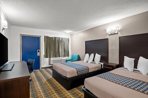 Chambre, 2 lits doubles | Coffre-fort, lit d’appoint (supplément), accès à Internet câblé (inclus)
