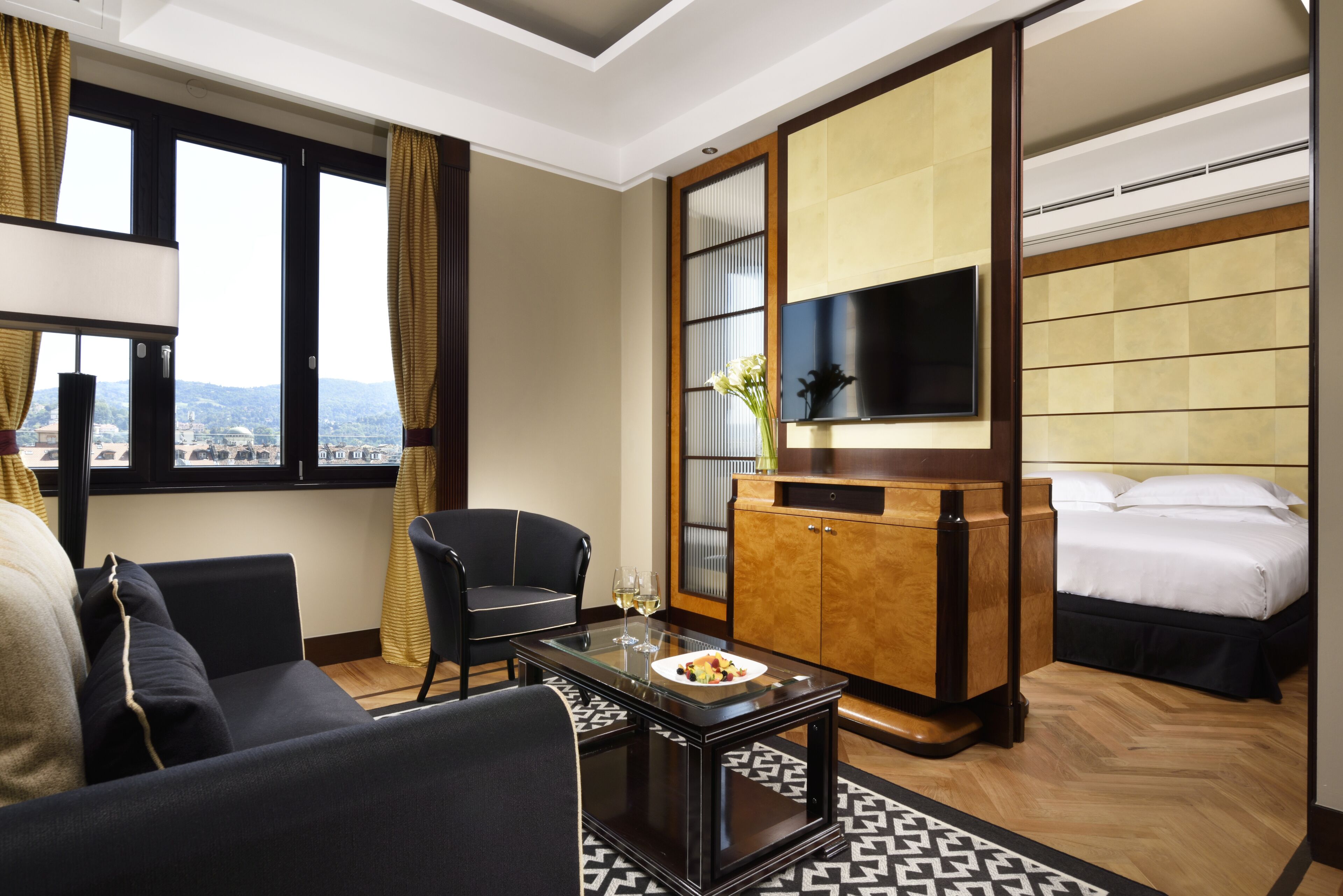 1 bedroom, hypo-allergenic bedding, minibar, in-room safe