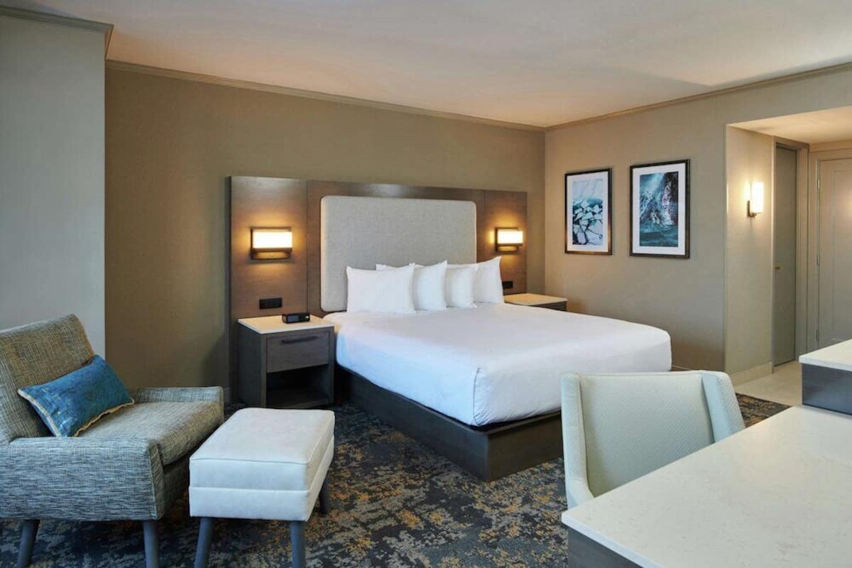 Hypo-allergenic bedding, pillowtop beds, in-room safe, blackout drapes