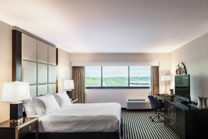 Hypo-allergenic bedding, down comforters, in-room safe, desk