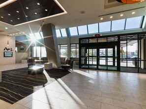 Lobby - APA Hotel Woodbridge (Iselin)