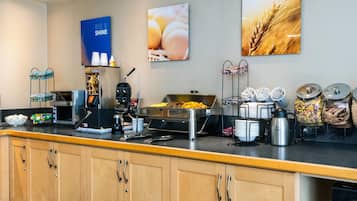 Free daily buffet breakfast