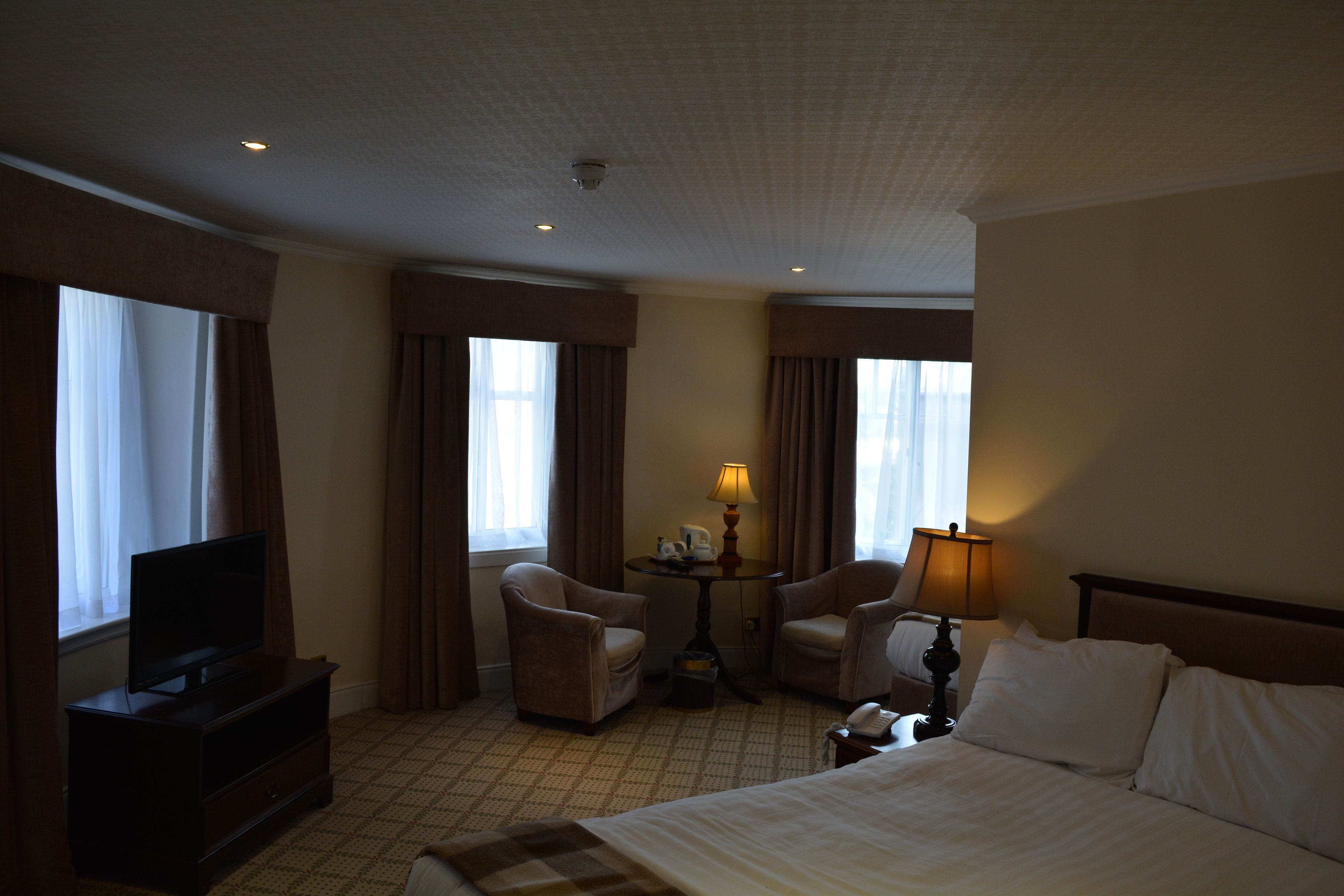 classic double room, ensuite | individually decorated, individually furnished, desk, laptop workspace