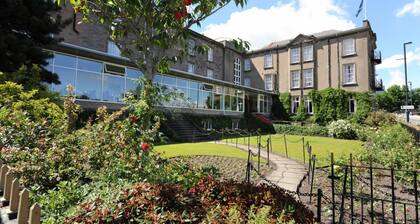 The Royal George Hotel