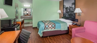 Super 8 by Wyndham Gaffney