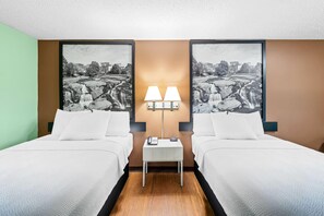 Chambre double, 2 lits doubles, fumeur | Fer et planche à repasser, lit de bébé (gratuit)