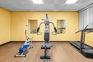 Fitness facility - Super 8 by Wyndham Gaffney (Gaffney)