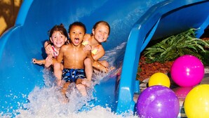 Waterslide - Grand Gateway Hotel    (Rapid City)
