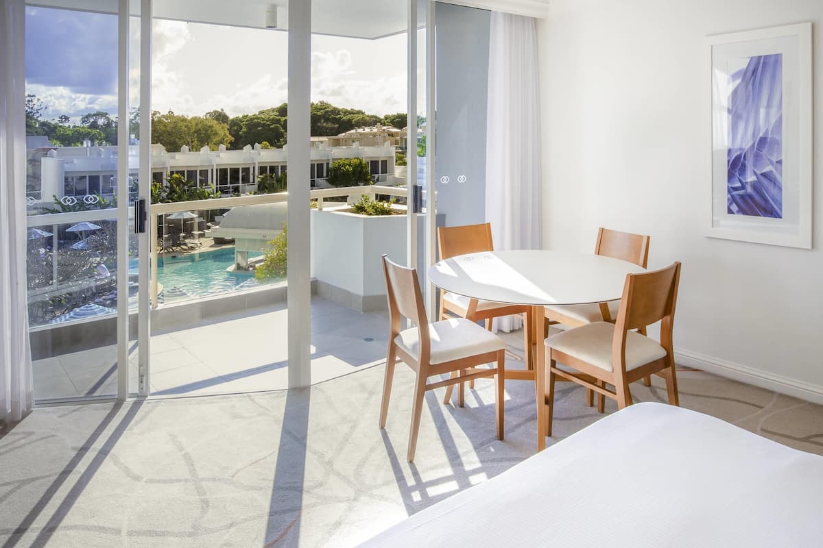 1 bedroom, premium bedding, in-room safe, desk
