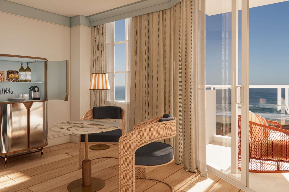 1 slaapkamer, luxe beddengoed, een kluis op de kamer, een bureau