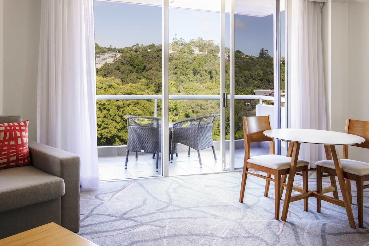 Junior Suite, 1 King Bed