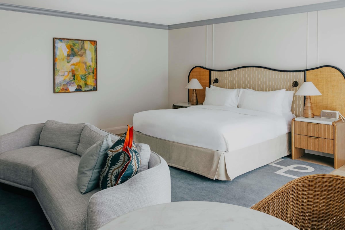 Premium bedding, in-room safe, blackout drapes, cribs (surcharge)
