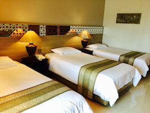 Triple Room | In-room safe, desk, blackout drapes, cribs/infant beds