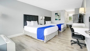 Iron/ironing board, free WiFi, bed sheets - Home 1 Suites Extended Stay - Kissimmee (Kissimmee)