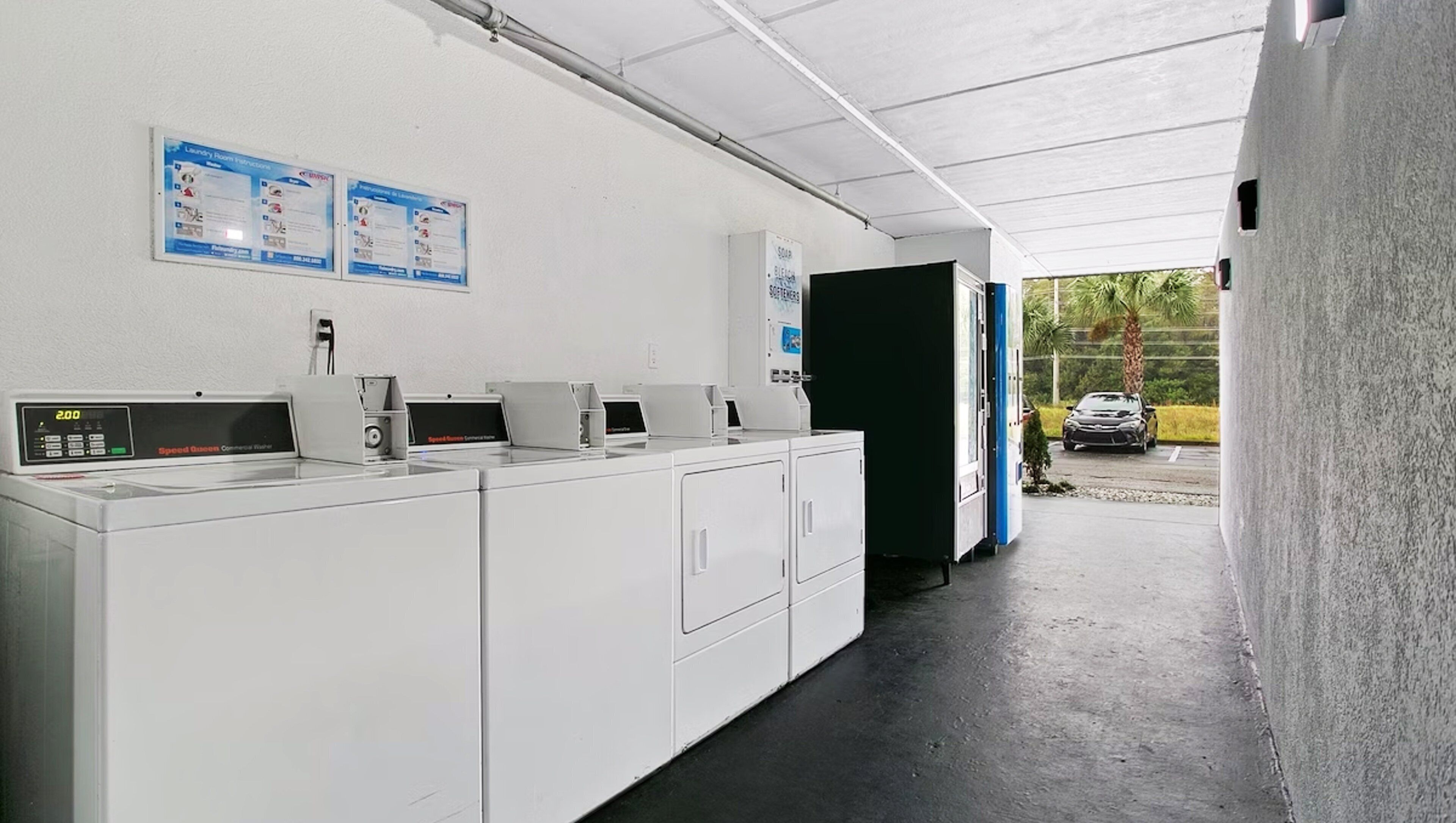 Photo - Home 1 Suites Extended Stay - Kissimmee