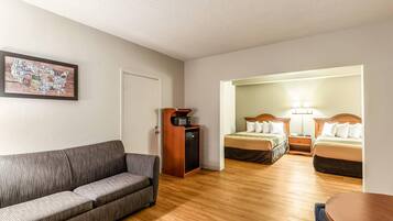 Rideaux occultants, fer et planche Ă repasser, Wi-Fi gratuit