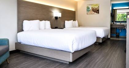 Clarion Inn