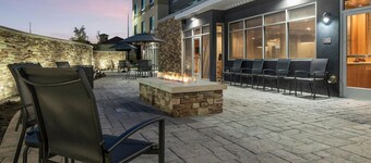 Fairfield Inn & Suites by Marriott Dallas DFW Airport North/ Irving