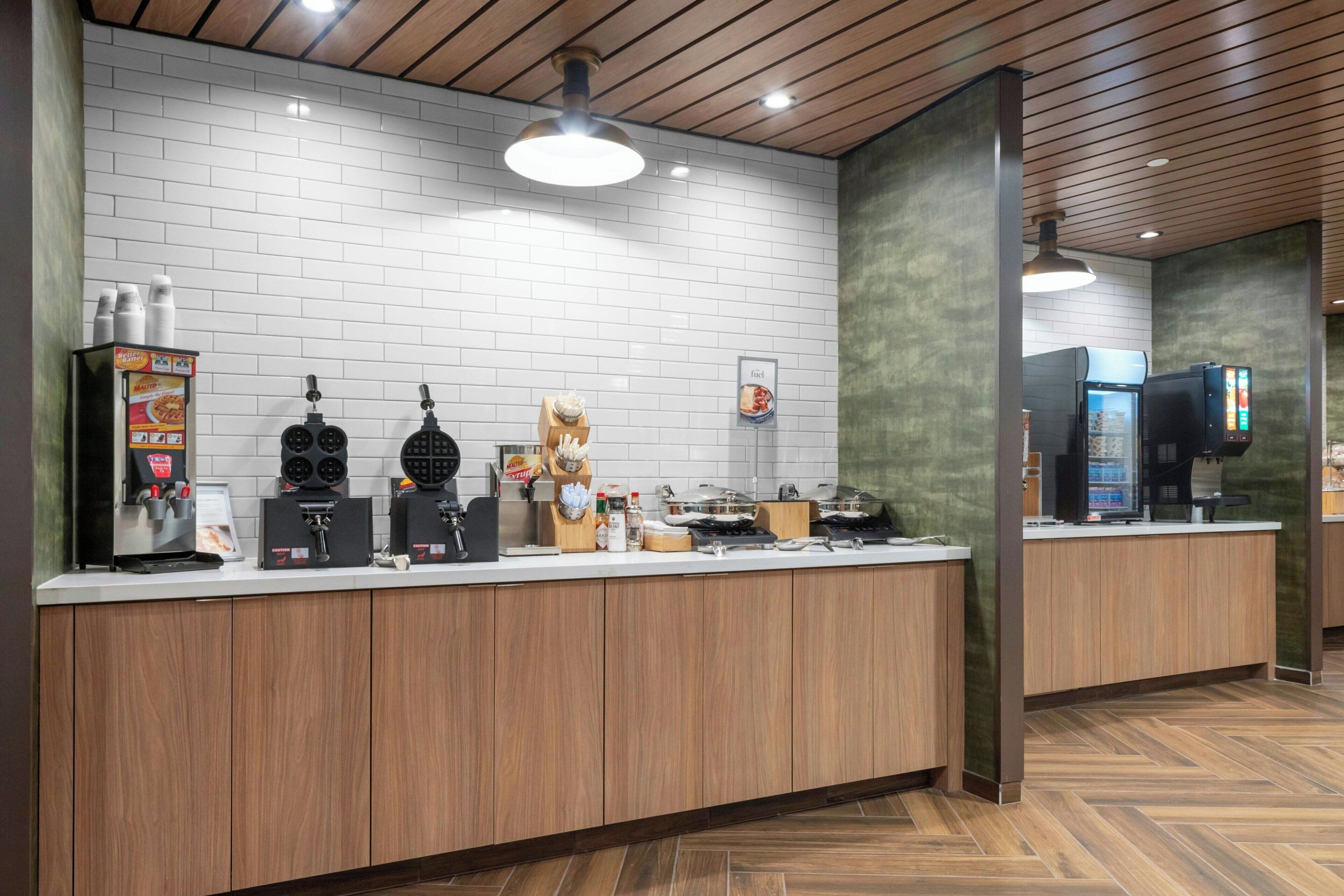 free continental breakfast