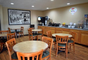 매일 테이크아웃 무료 아침 식사 포함