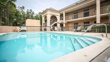 Seasonal outdoor pool