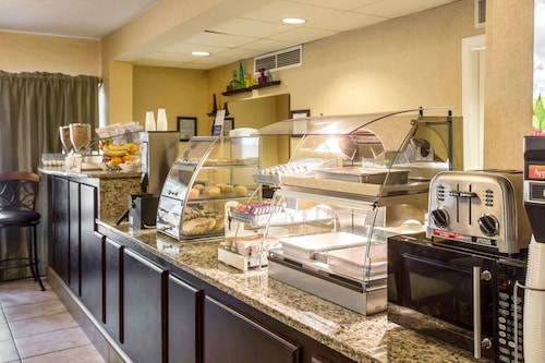Clarion Inn & Suites Aiken South