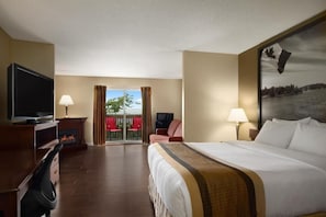 Honeymoon Suite, 1 Queen Bed, Jetted Tub - Super 8 by Wyndham Brockville (Elizabethtown-Kitley)