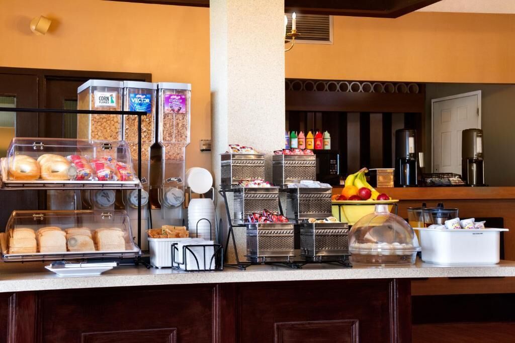 Frukost serveras