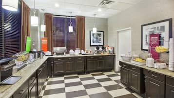 Desayuno continental incluido todos los días