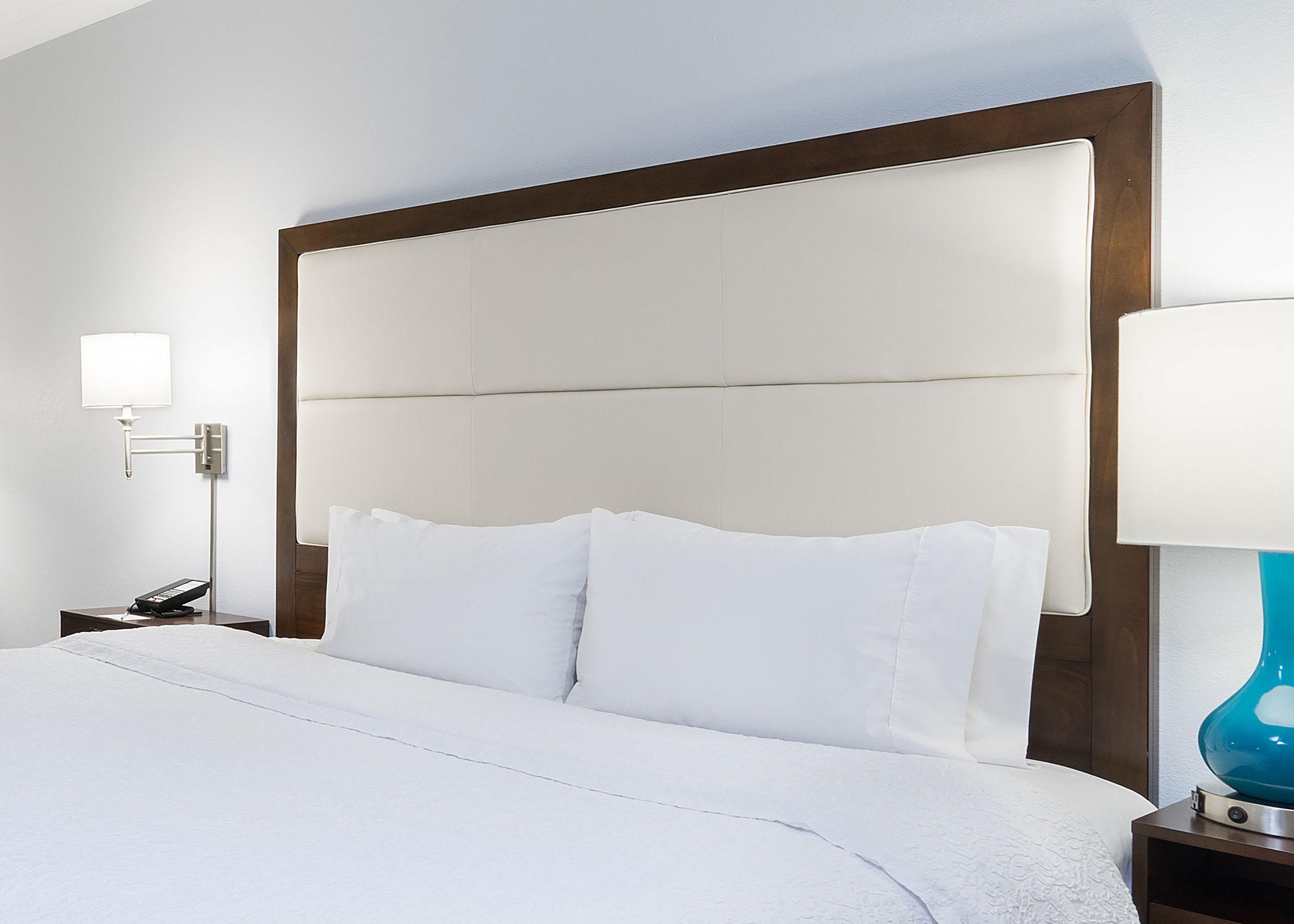 hypo-allergenic bedding, in-room safe, desk, soundproofing