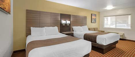 Standaard kamer, 2 queensize bedden, niet-roken | Luxe beddengoed, pillowtop-bedden, een bureau, een laptopwerkplek