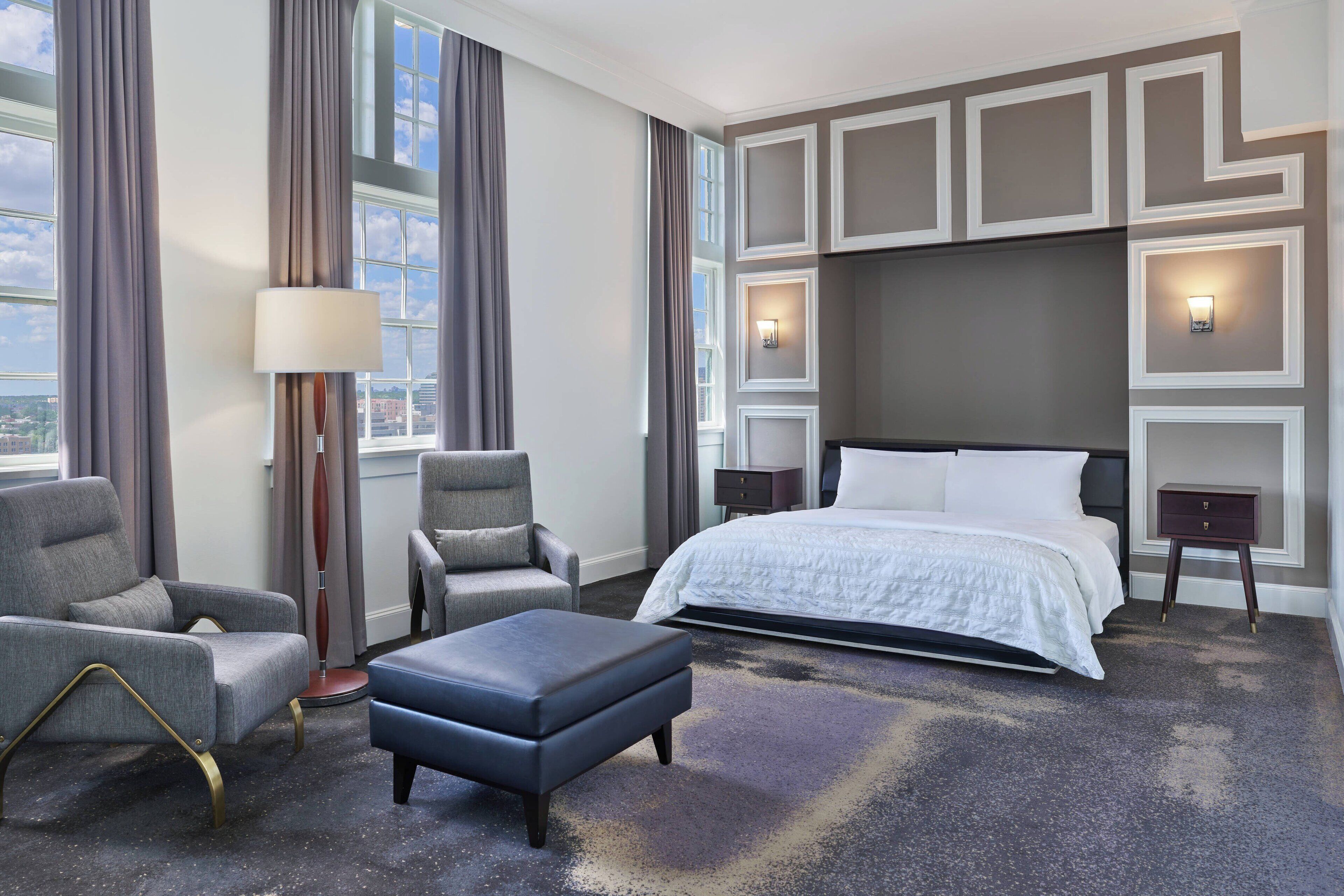 Deluxe Room, 1 King Bed | 1 bedroom, premium bedding, down comforters, pillowtop beds