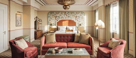Junior Suite, 1 King Bed with Sofa bed