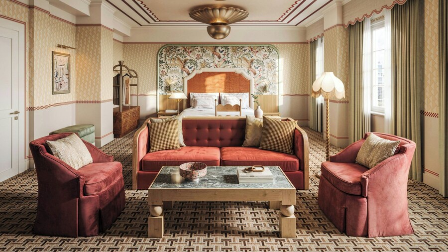 The Stoneleigh, Autograph Collection