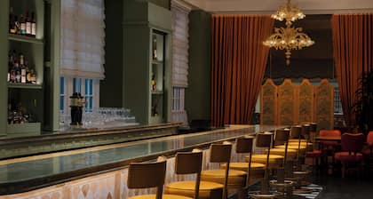 The Stoneleigh, Autograph Collection