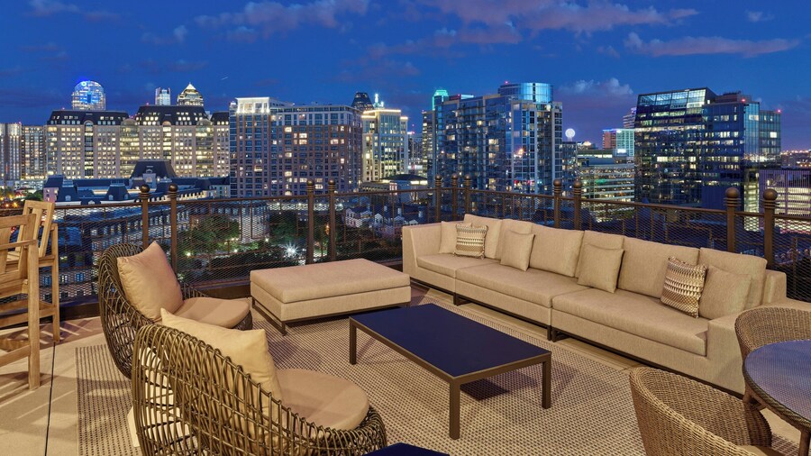 Le Méridien Dallas, The Stoneleigh