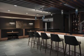 Breakfast, lunch and dinner served - Marriott Chicago Schaumburg (Schaumburg)